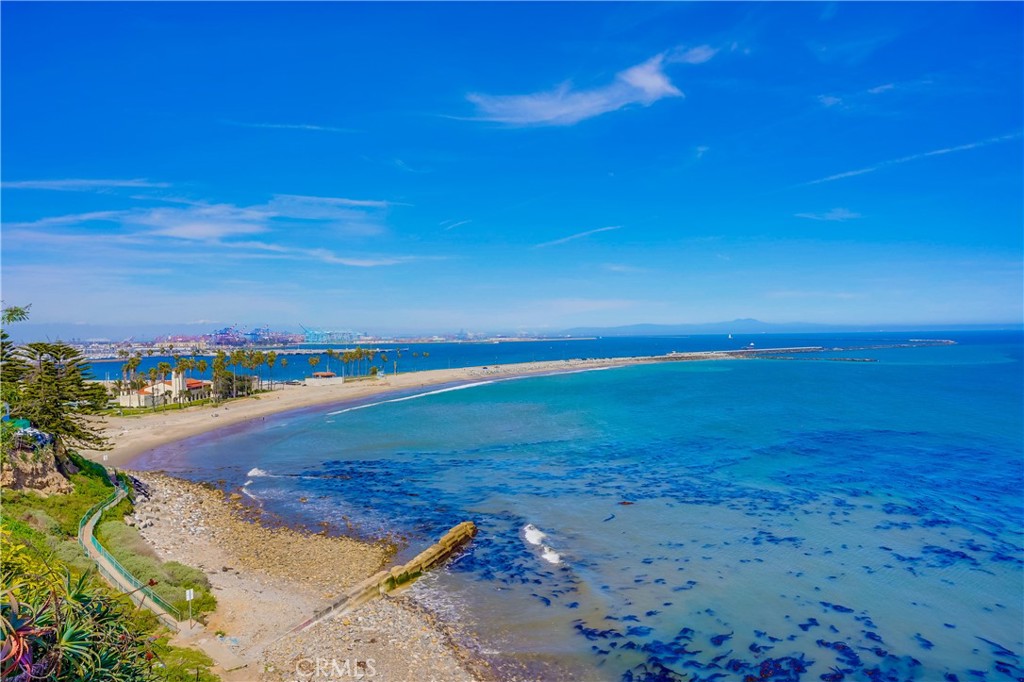 4010 Bluff Place San Pedro, CA 90731 - Photo 22 of 72 a view of an ocean view