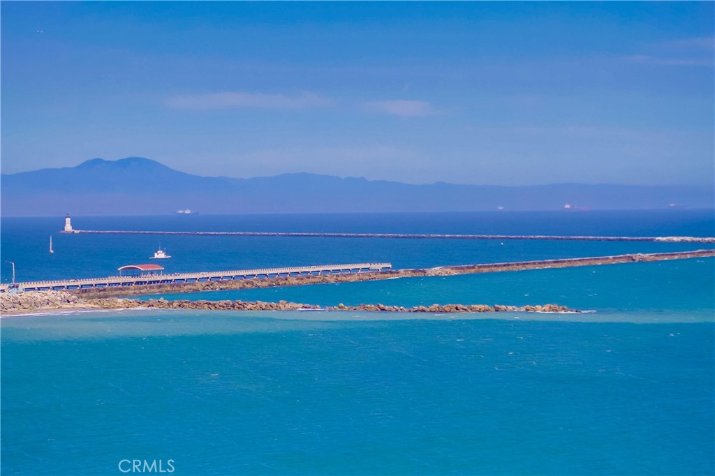 4010 Bluff Place San Pedro, CA 90731 - Photo 27 of 72 a view of an ocean and beach