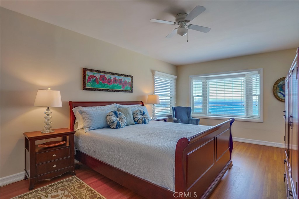 4010 Bluff Place San Pedro, CA 90731 - Photo 46 of 72 a bedroom with bed and window