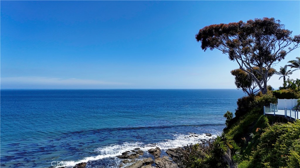 4010 Bluff Place San Pedro, CA 90731 - Photo 72 of 72 a view of an ocean beach