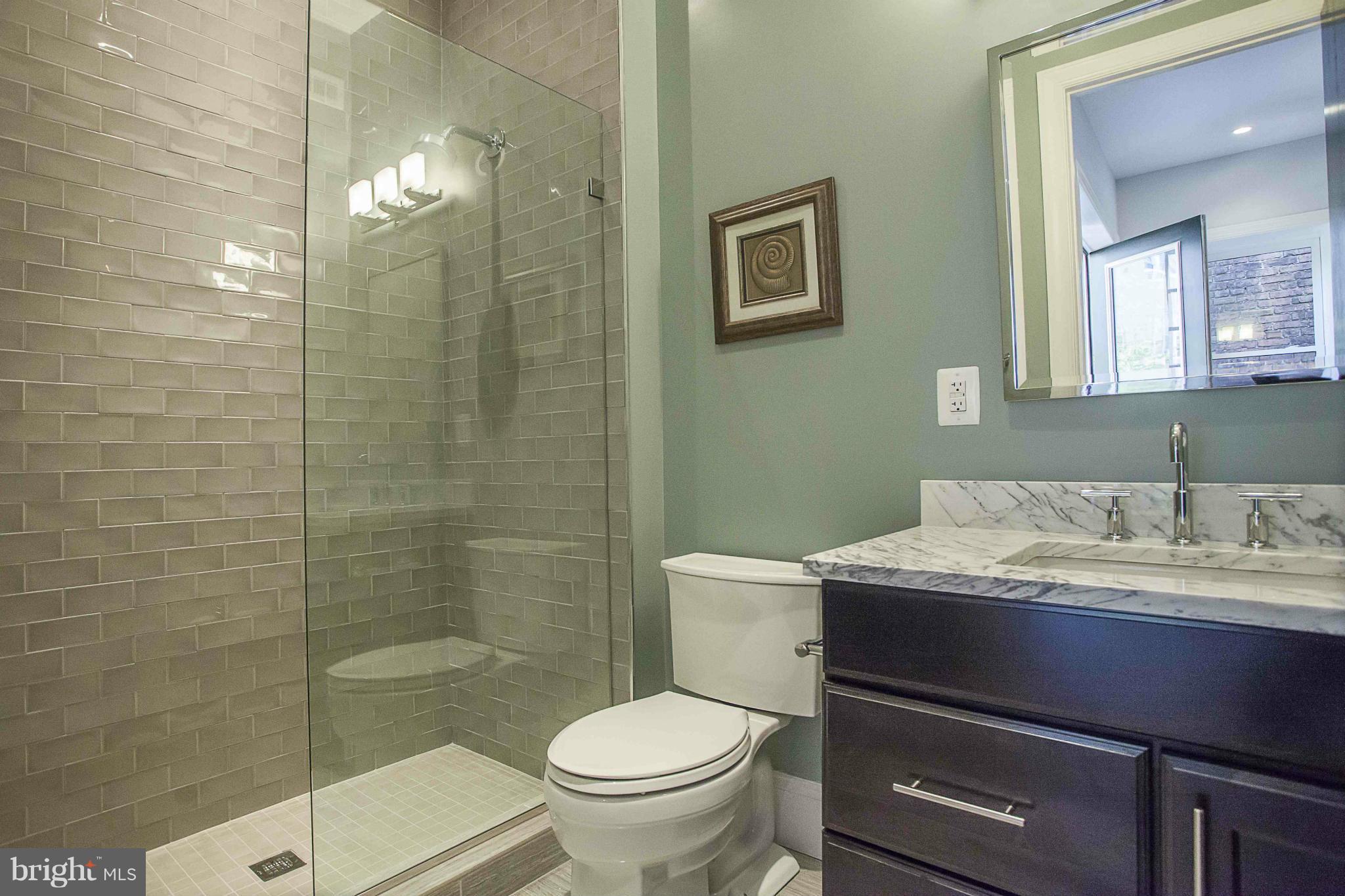 2009 Columbia Road Northwest, Unit 7 Washington, DC 20009 - Photo 20 of 30 Bath