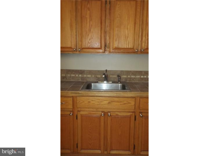 91 Harmony Road Levittown, PA 19056 - Photo 5 of 19 Gallery Image 5