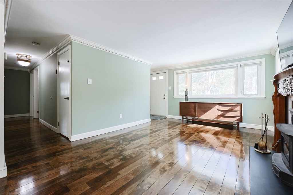 34 Farm Street Canton, MA 02021 - Photo 6 of 31 Gallery Image 6
