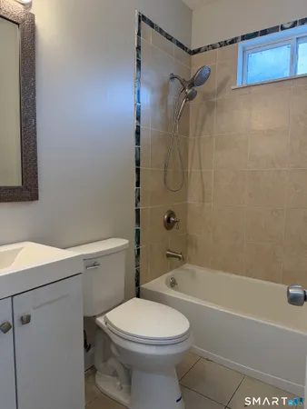 $1,600 | 162-164 Martin Street, Hartford, CT 06120
