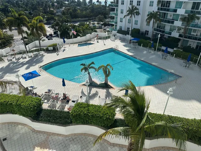 $495,000 | 7900 Harbor Island Drive, Unit 906, North Bay Village, FL 33141