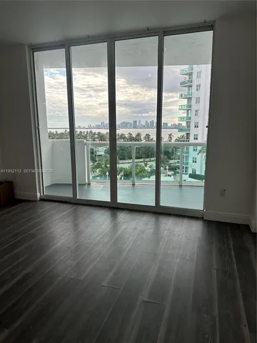 $495,000 | 7900 Harbor Island Drive, Unit 906, North Bay Village, FL 33141