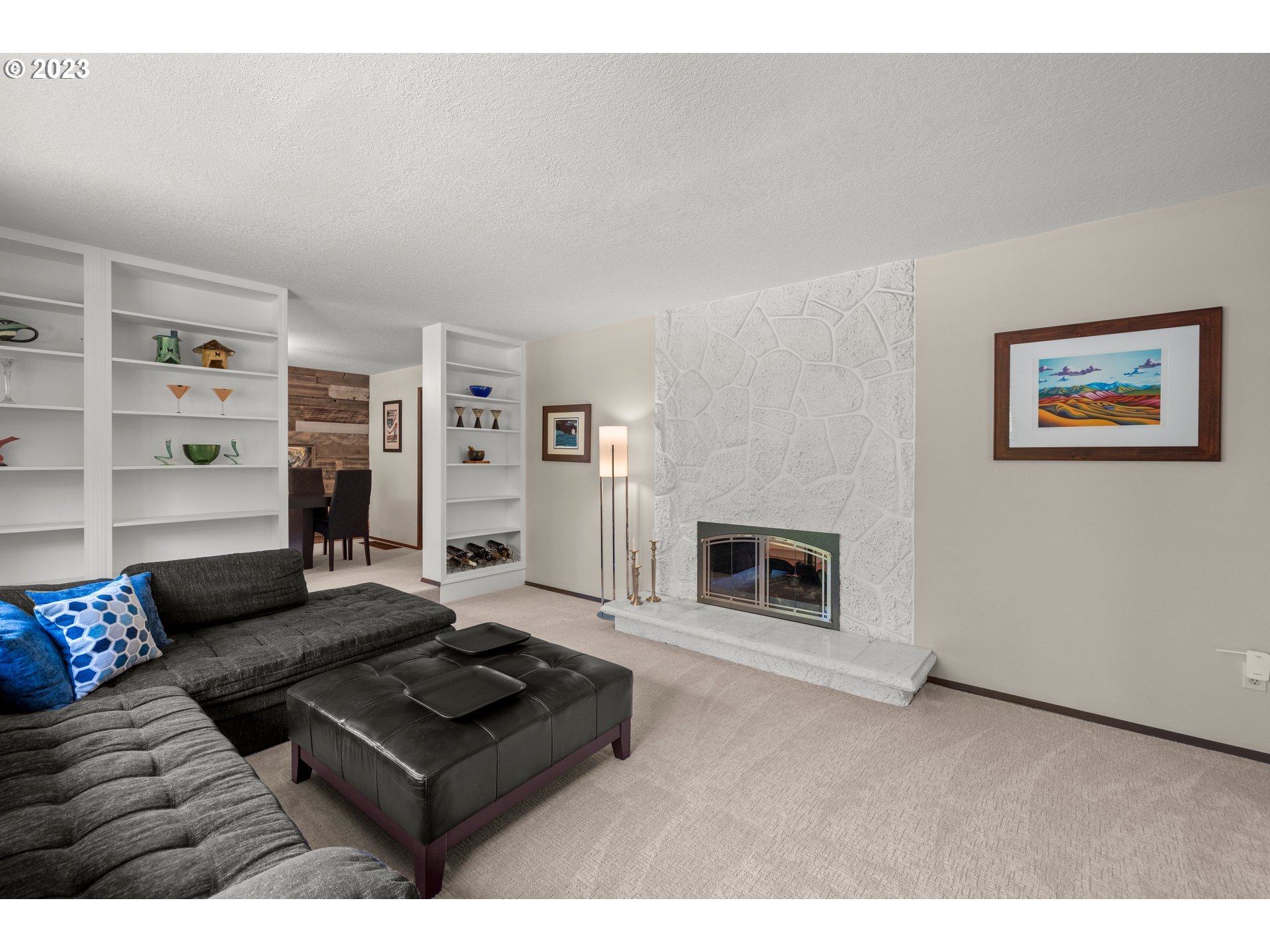 5115 Southwest Richenberg Court Portland, OR 97239 - Photo 13 of 31 Gallery Image 13