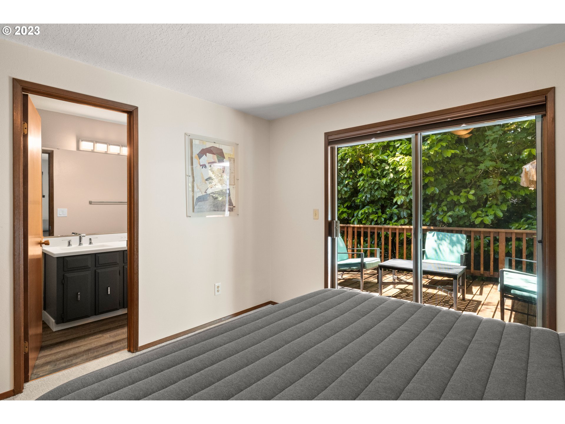 5115 Southwest Richenberg Court Portland, OR 97239 - Photo 16 of 31 Gallery Image 16