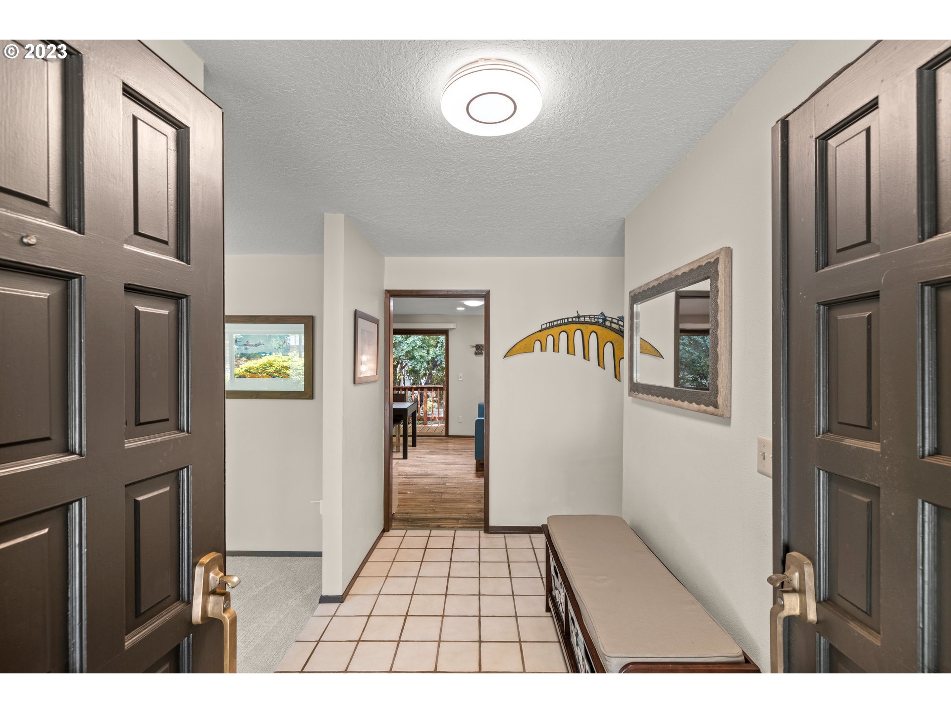 5115 Southwest Richenberg Court Portland, OR 97239 - Photo 4 of 31 Gallery Image 4