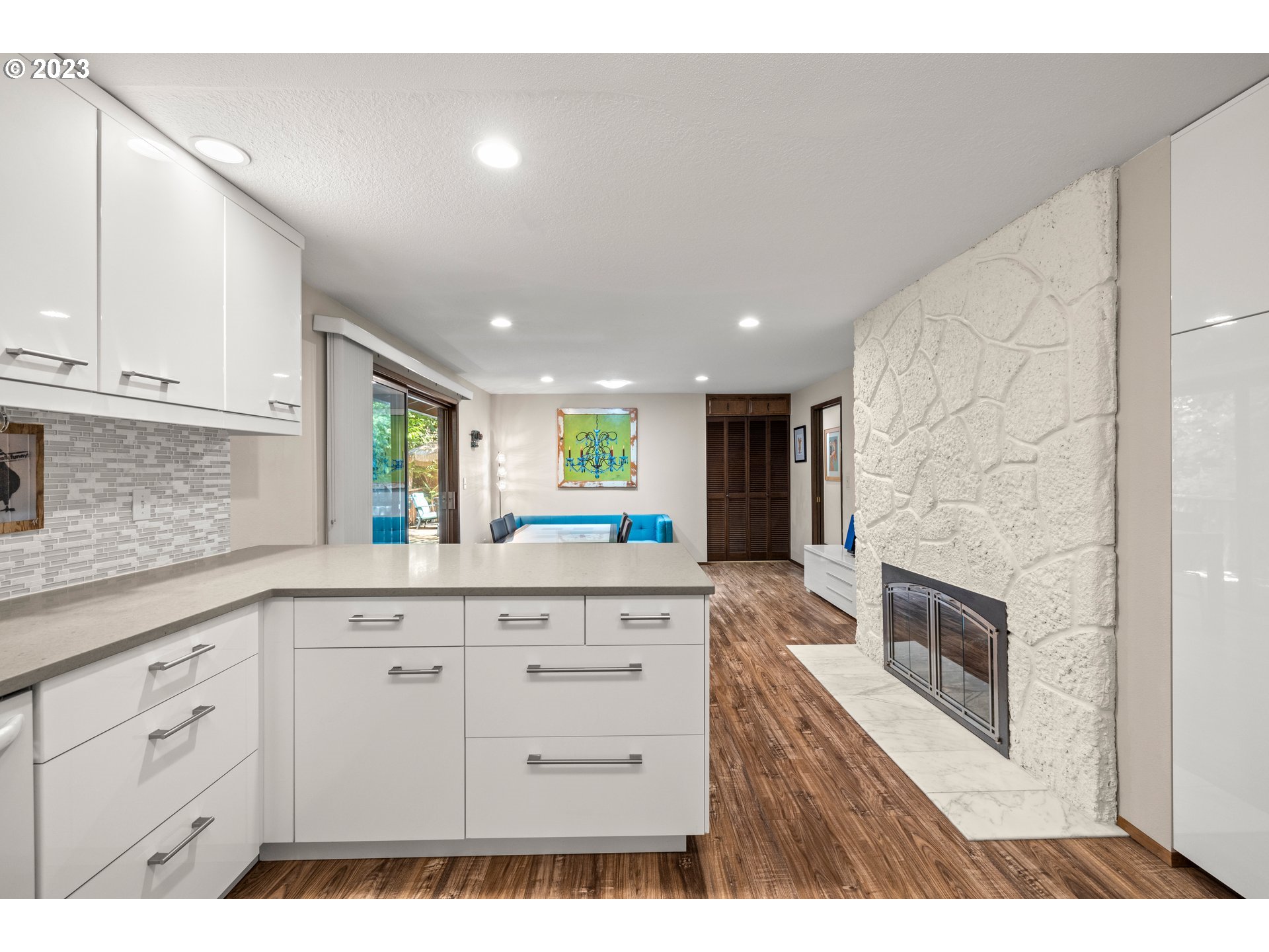 5115 Southwest Richenberg Court Portland, OR 97239 - Photo 7 of 31 Gallery Image 7