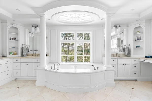 $5,495,000 | 9 Sanderson Lane, Weston, MA 02493