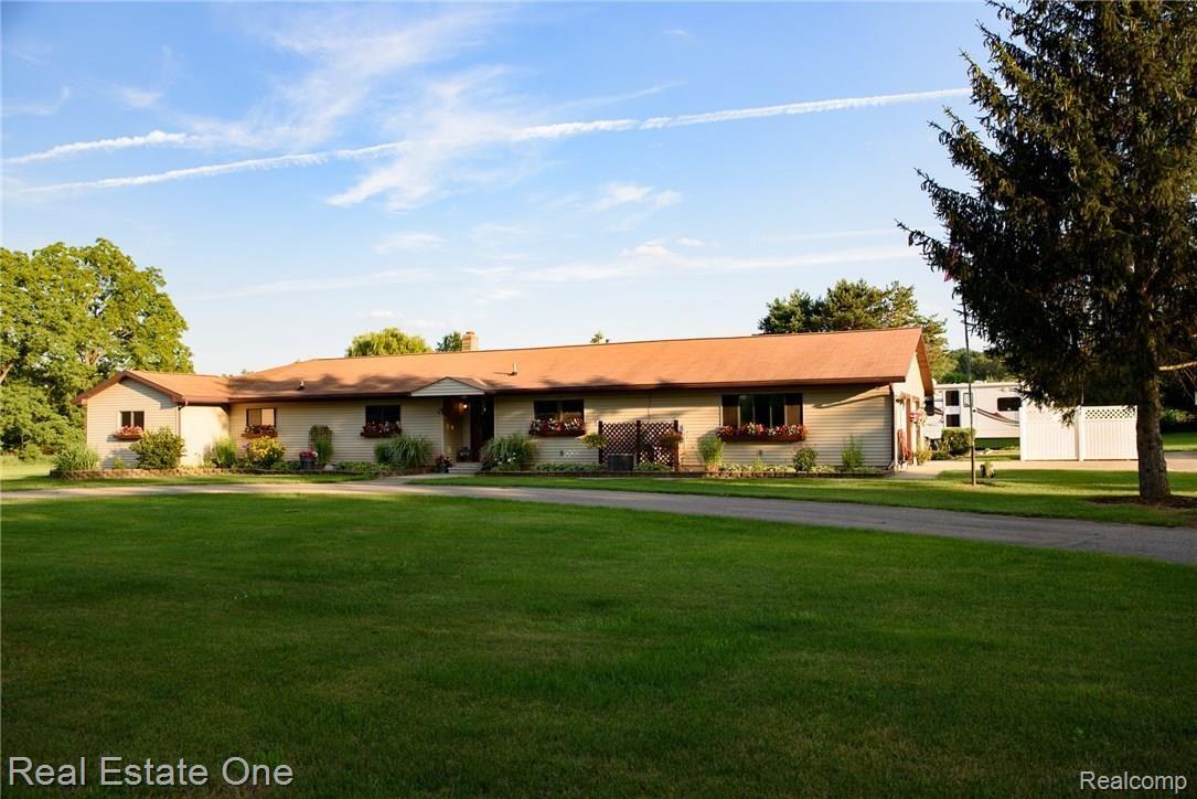 11044 Faussett Road Fenton, MI 48430 - Photo 41 of 46 DSP_8320.jpg