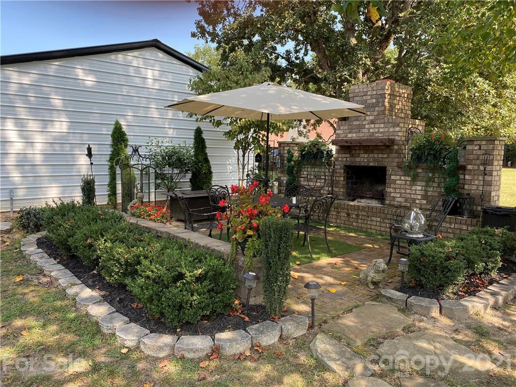 307 West Old Post Road Cherryville, NC 28021 - Photo 3 of 27 Gallery Image 3