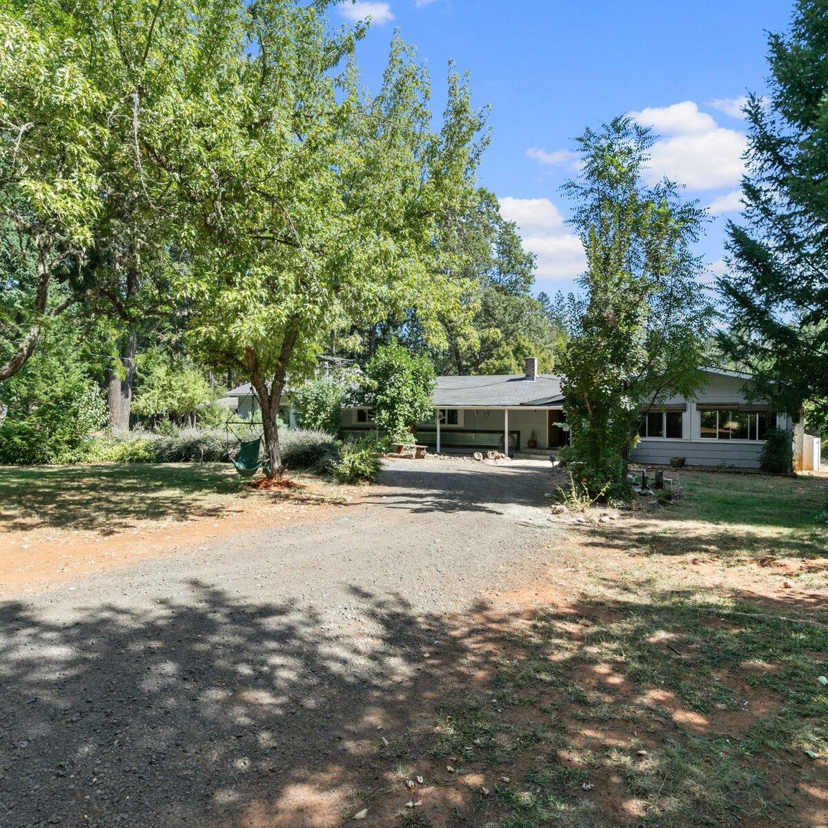 375 Fir Canyon Road Grants Pass, OR 97527 - Photo 11 of 26 11