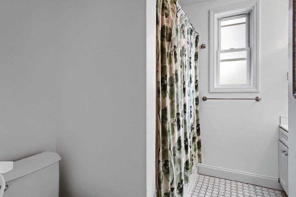 17 Arcola Street, Unit 2 Boston, MA 02130 - Photo 8 of 12