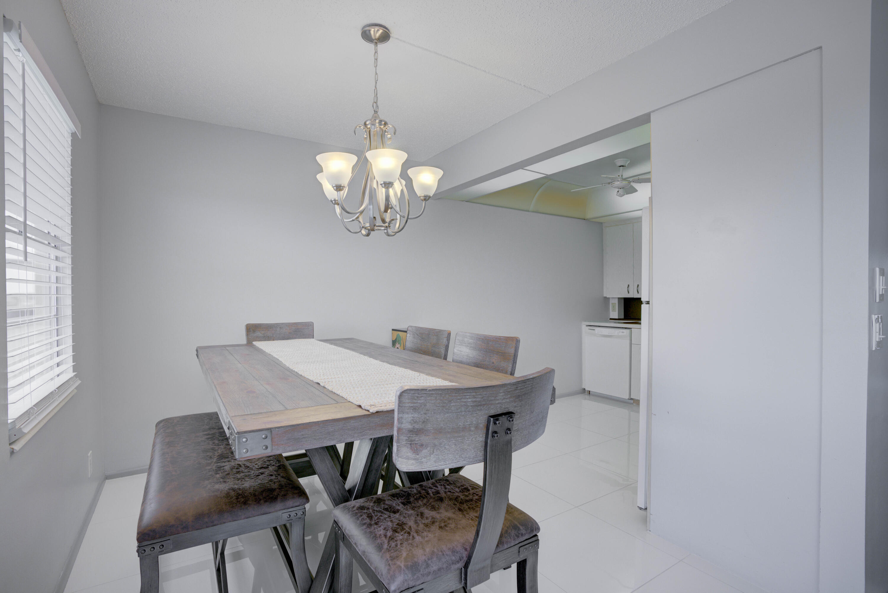 4033 Lincoln B Boca Raton, FL 33434 - Photo 4 of 25 30__mlp9113_4_5_6_7