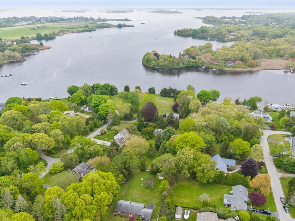 49 Fort Ninigret Road Charlestown, RI 02813 - Photo 9 of 47