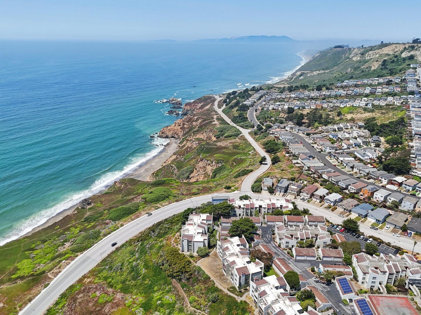 5003 Palmetto Avenue, Unit 89 Pacifica, CA 94044 - Photo 34 of 46 a view of a city