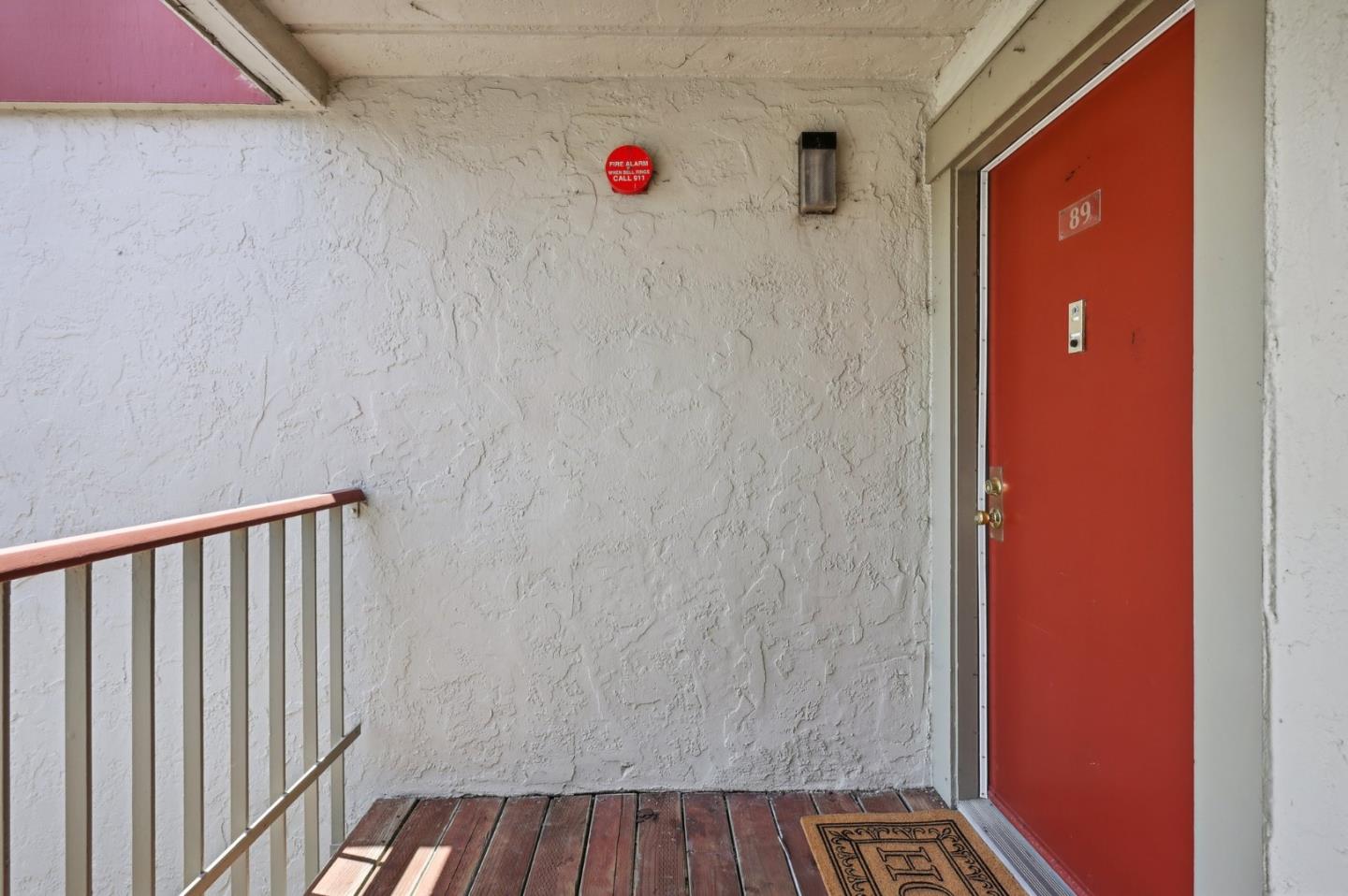 5003 Palmetto Avenue, Unit 89 Pacifica, CA 94044 - Photo 7 of 46 a view of a hallway