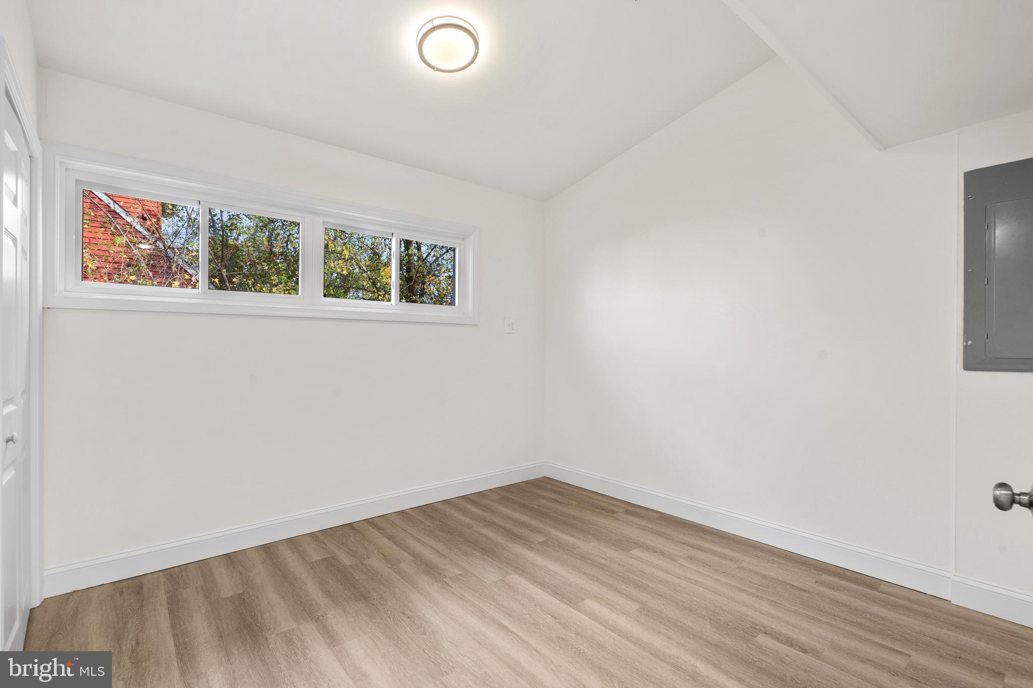 58 Queen Lily Road Levittown, PA 19057 - Photo 20 of 33 Gallery Image 20