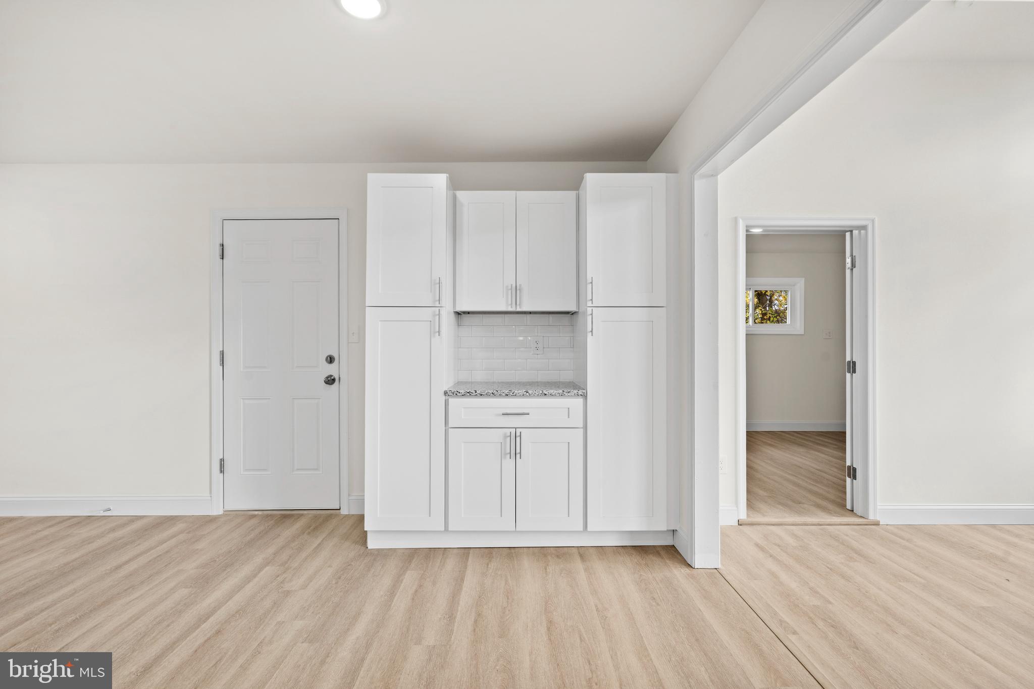 58 Queen Lily Road Levittown, PA 19057 - Photo 9 of 33 Gallery Image 9