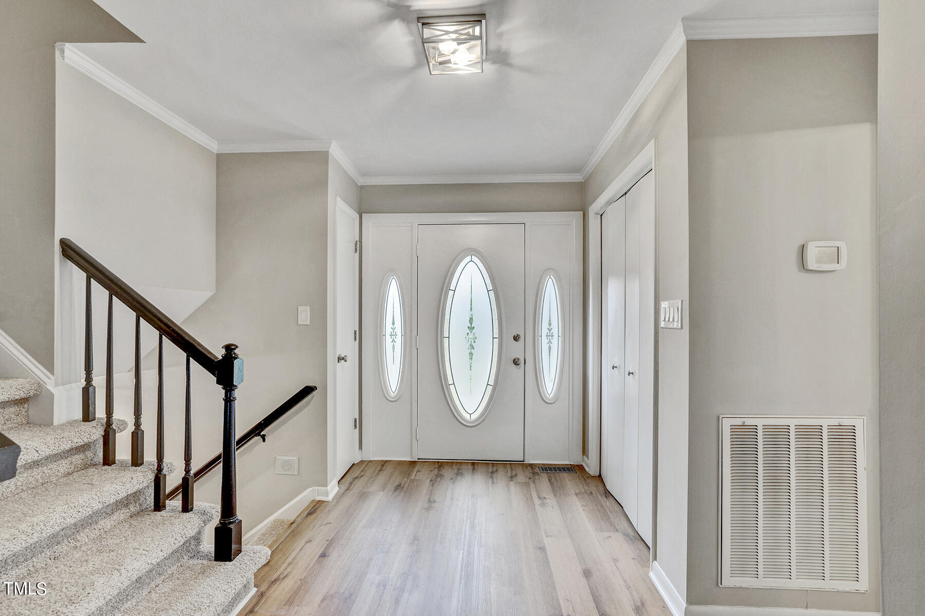 4805 Will-O-Dean Road Raleigh, NC 27616 - Photo 6 of 36 Foyer