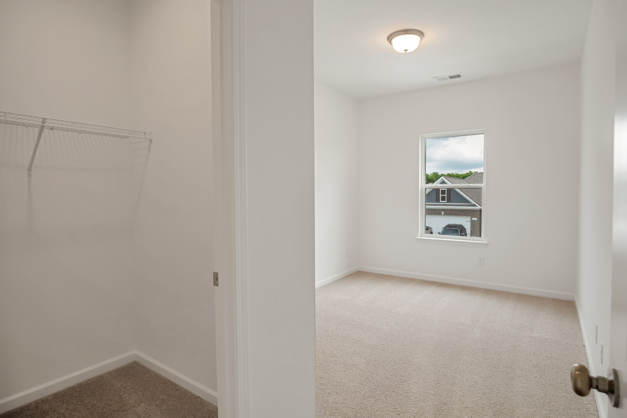 769 Chiswick Court Lebanon, TN 37087 - Photo 31 of 44 an empty room with windows
