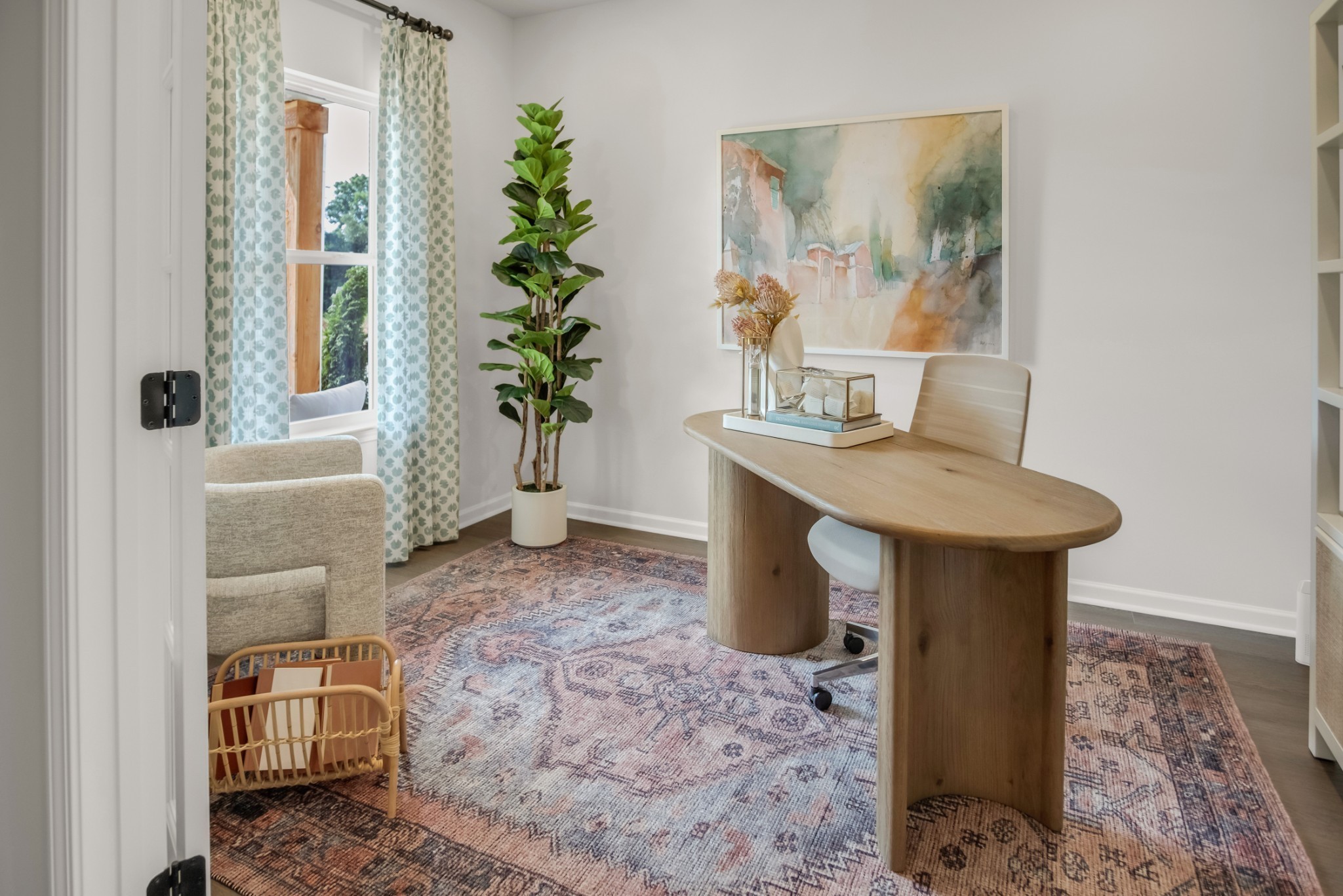 769 Chiswick Court Lebanon, TN 37087 - Photo 39 of 44 a bathroom with a sink and a mirror