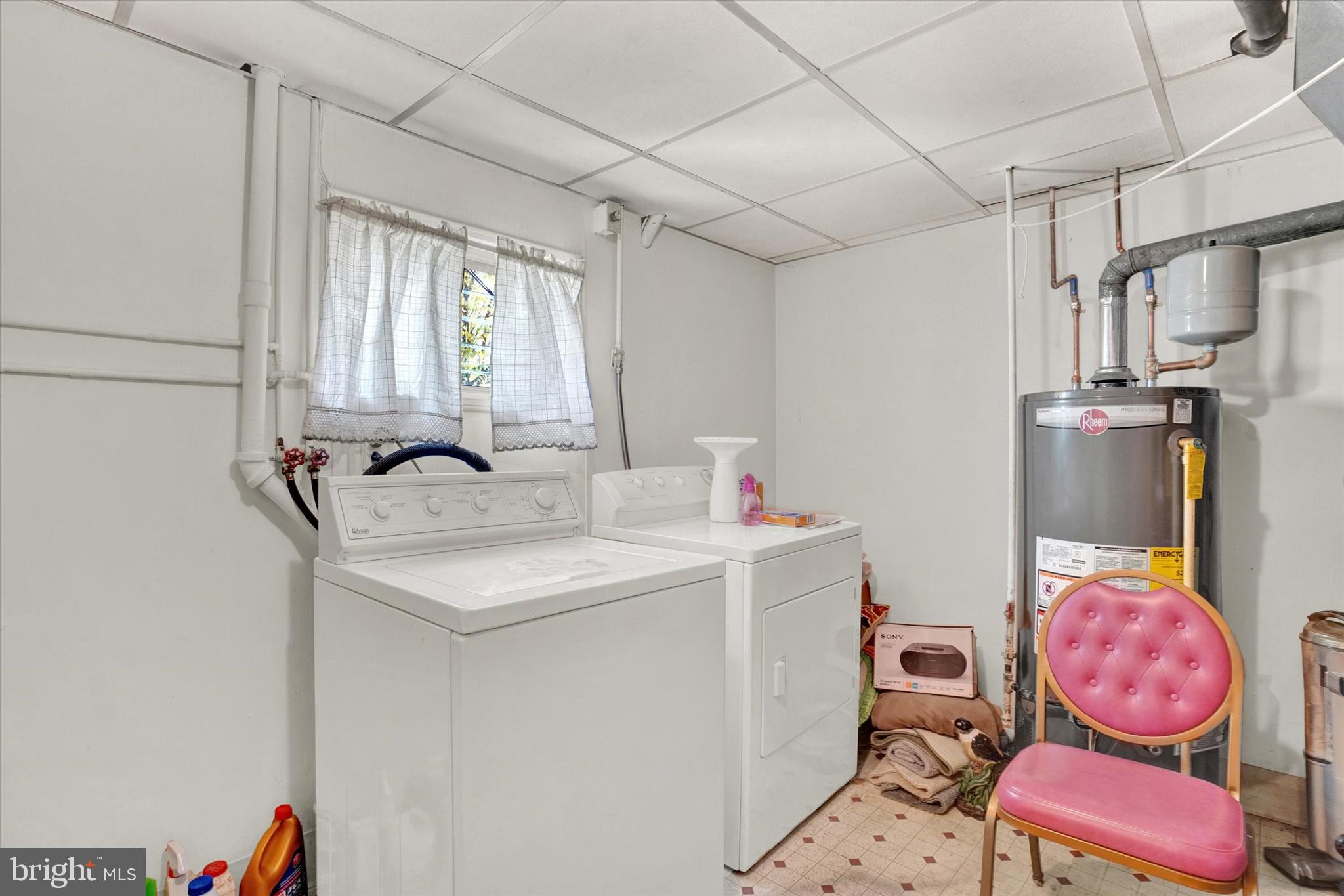2855 Cambridge Road York, PA 17402 - Photo 7 of 28 Gallery Image 7