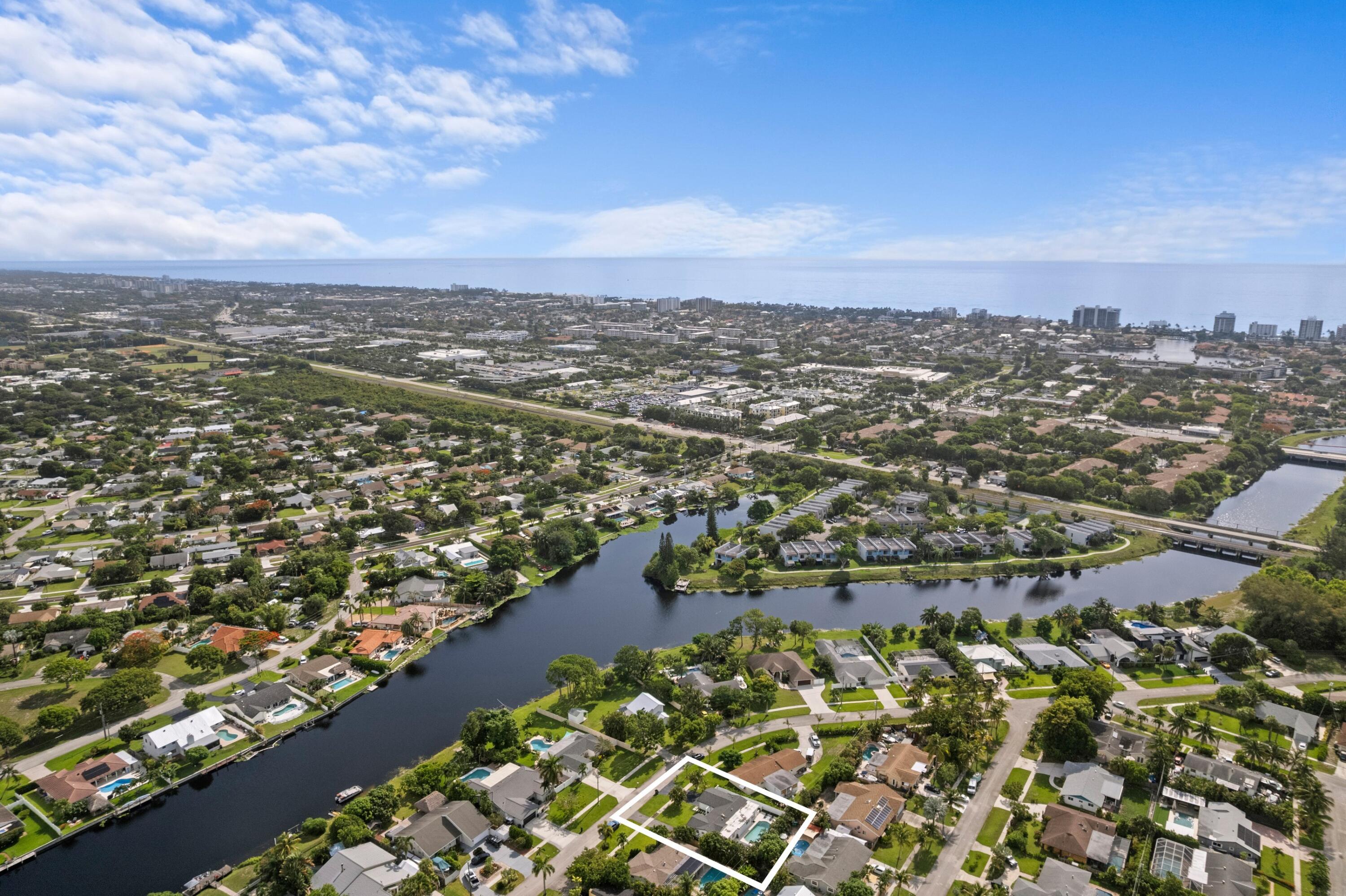 124 Oregon Lane Boca Raton, FL 33487 - Photo 29 of 39 Aerial