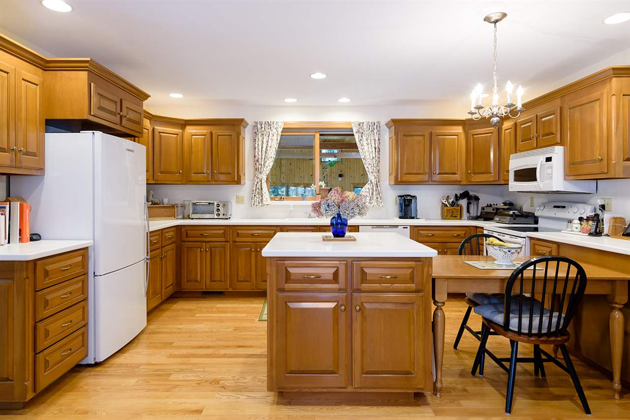 367 Washington Road Rye, NH 03870 - Photo 16 of 36