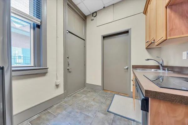 $1,900 | 20 Kirk Avenue Southwest, Roanoke, VA 24011