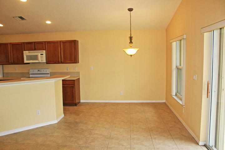 12031 Roma Road Boynton Beach, FL 33436 - Photo 3 of 32 BREAKFAST AREA