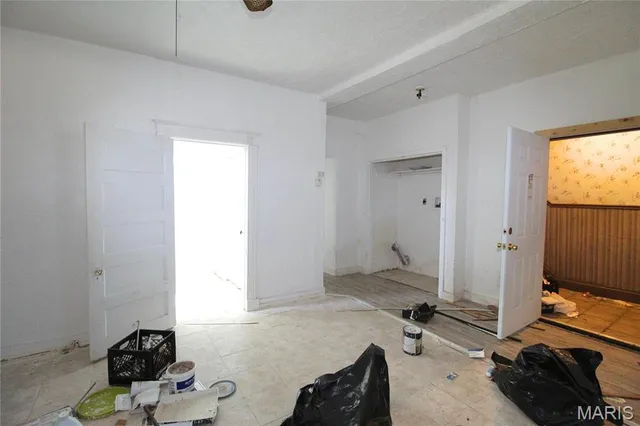 $39,500 | 2718 State Street, East St. Louis, IL 62205