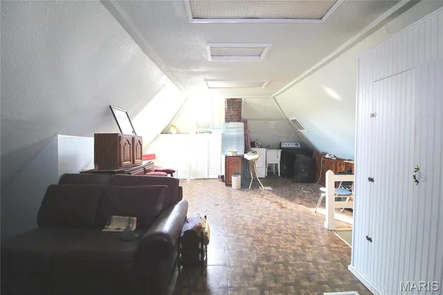 $39,500 | 2718 State Street, East St. Louis, IL 62205