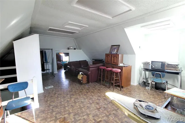 $39,500 | 2718 State Street, East St. Louis, IL 62205