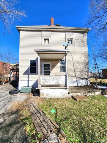 $39,500 | 2718 State Street, East St. Louis, IL 62205