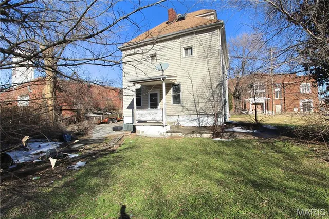 $39,500 | 2718 State Street, East St. Louis, IL 62205