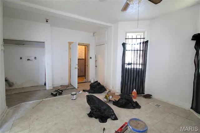 $39,500 | 2718 State Street, East St. Louis, IL 62205