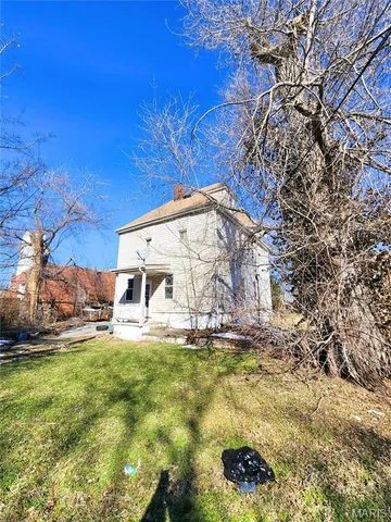 $39,500 | 2718 State Street, East St. Louis, IL 62205