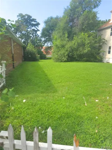 $39,500 | 2718 State Street, East St. Louis, IL 62205