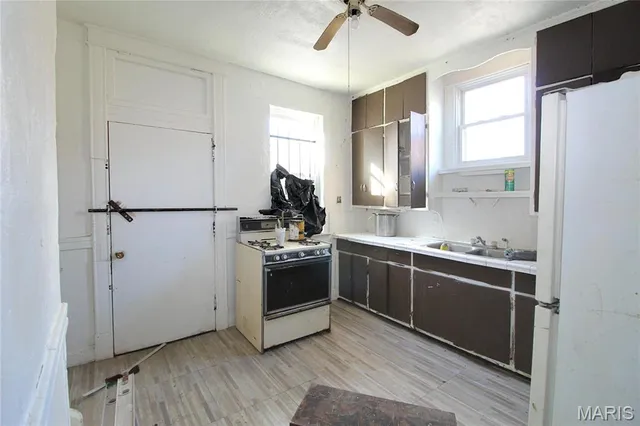 $39,500 | 2718 State Street, East St. Louis, IL 62205