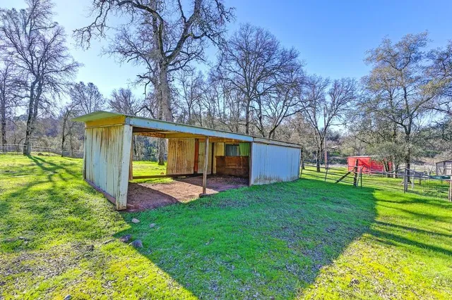 $799,900 | 22422 East Hacienda Drive, Grass Valley, CA 95949