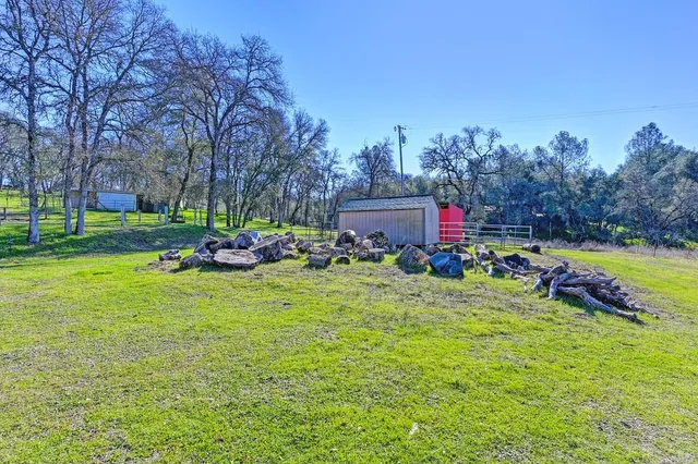 $799,900 | 22422 East Hacienda Drive, Grass Valley, CA 95949