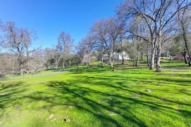 $799,900 | 22422 East Hacienda Drive, Grass Valley, CA 95949