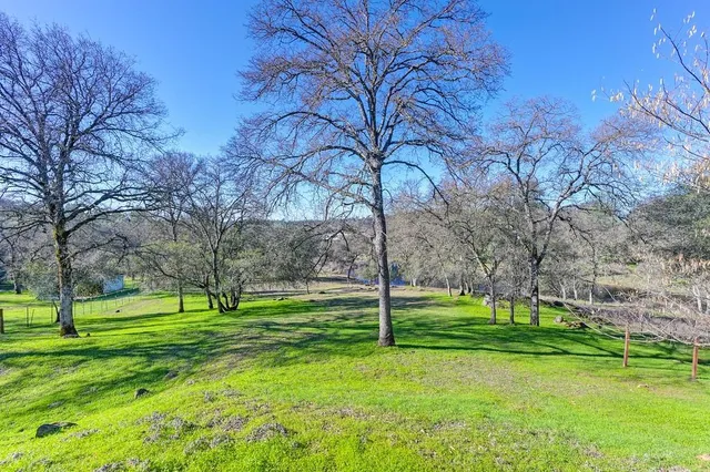 $799,900 | 22422 East Hacienda Drive, Grass Valley, CA 95949