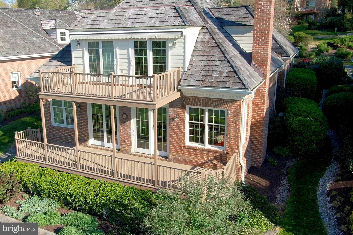1180 South River Landing Road Edgewater, MD 21037 - Photo 11 of 40 Dine and Entertain Al Fresco in Sun & Starlight!