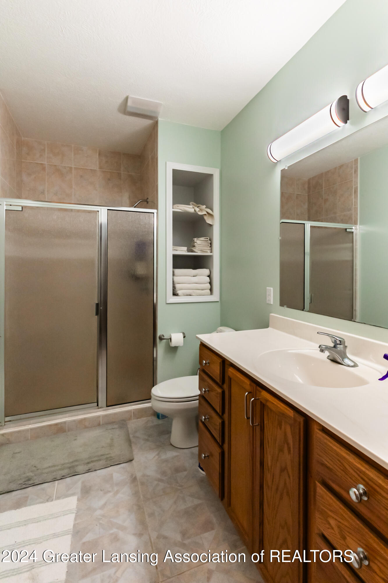 713 North Waverly Road Dimondale, MI 48821 - Photo 24 of 32 713NWaverly26