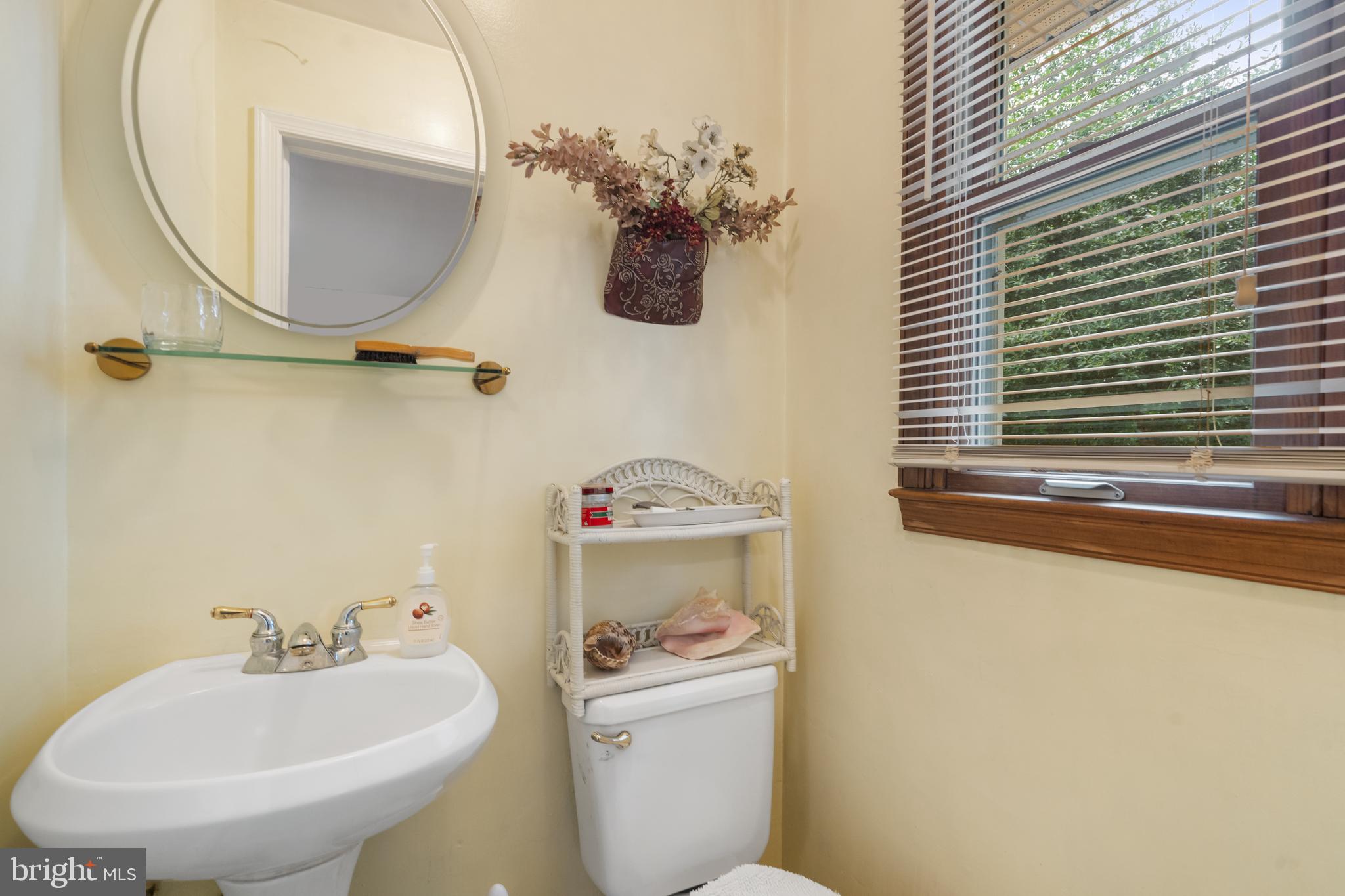 1329 Devils Reach Road Woodbridge, VA 22192 - Photo 16 of 42