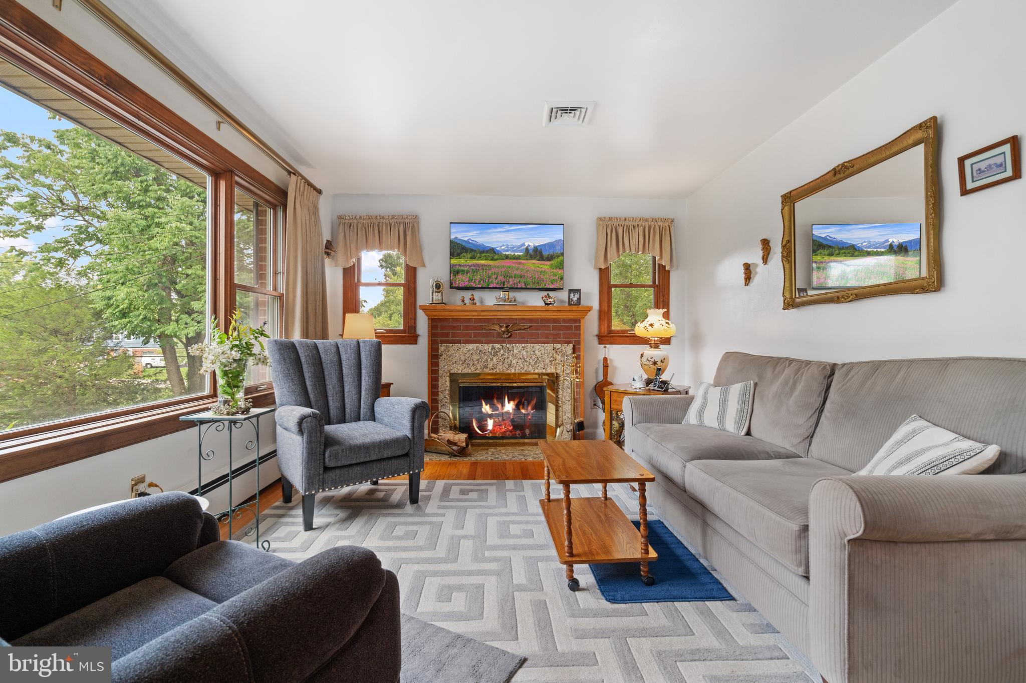 1329 Devils Reach Road Woodbridge, VA 22192 - Photo 5 of 42